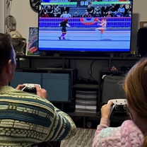 CONSOLA DE JUEGOS RETROPRO™️ (Incluye 2 controles inalámbricos gratis)